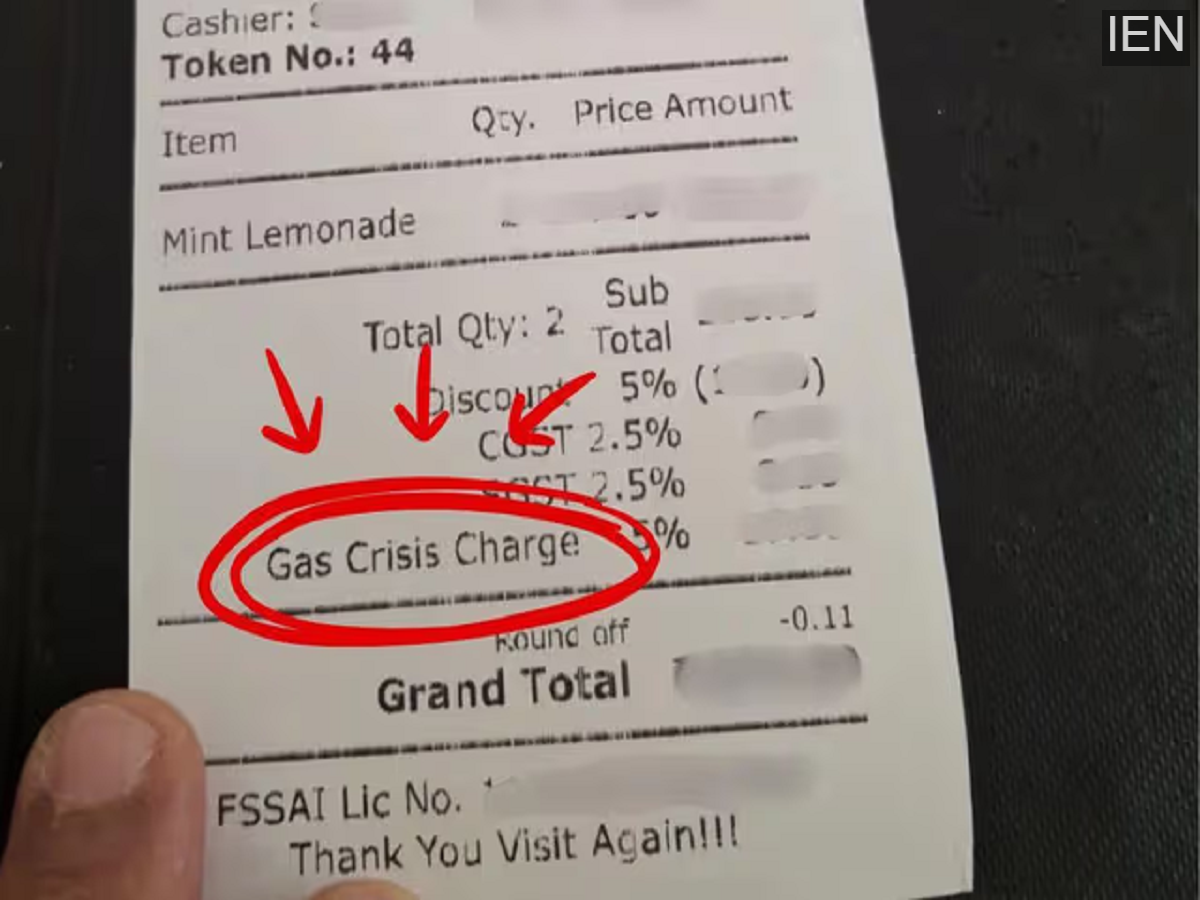 Spot an Extra Charge on Your Restaurant Bill? Complain Immediately ...